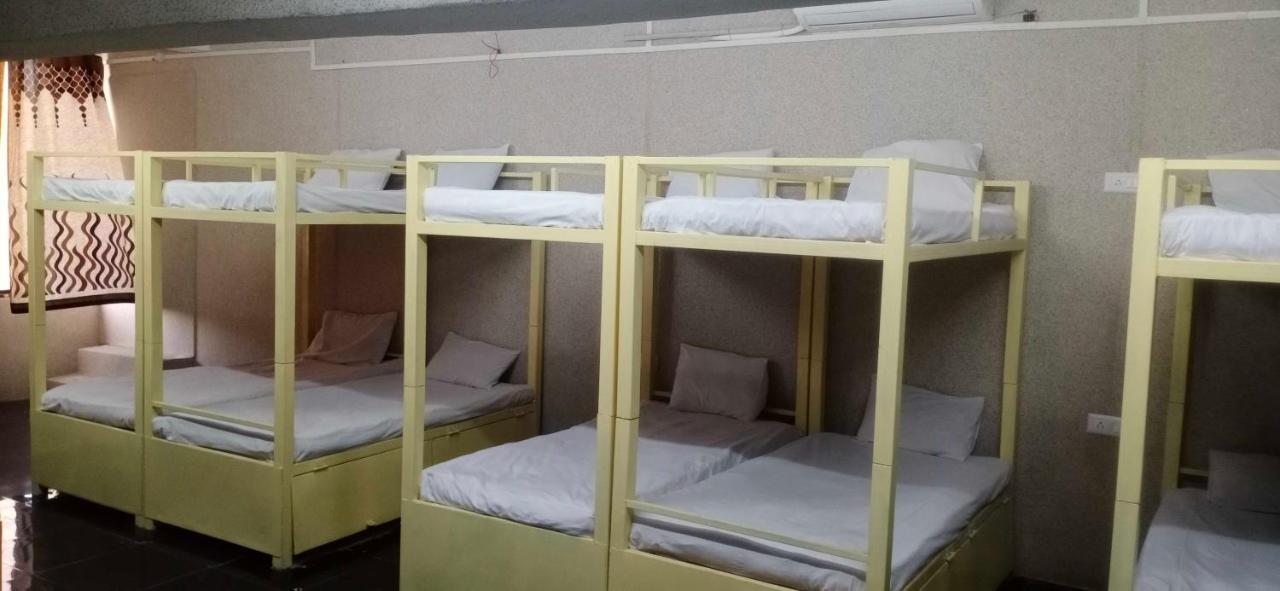 Hotel Mayura, Ankleshwar Eksteriør bilde