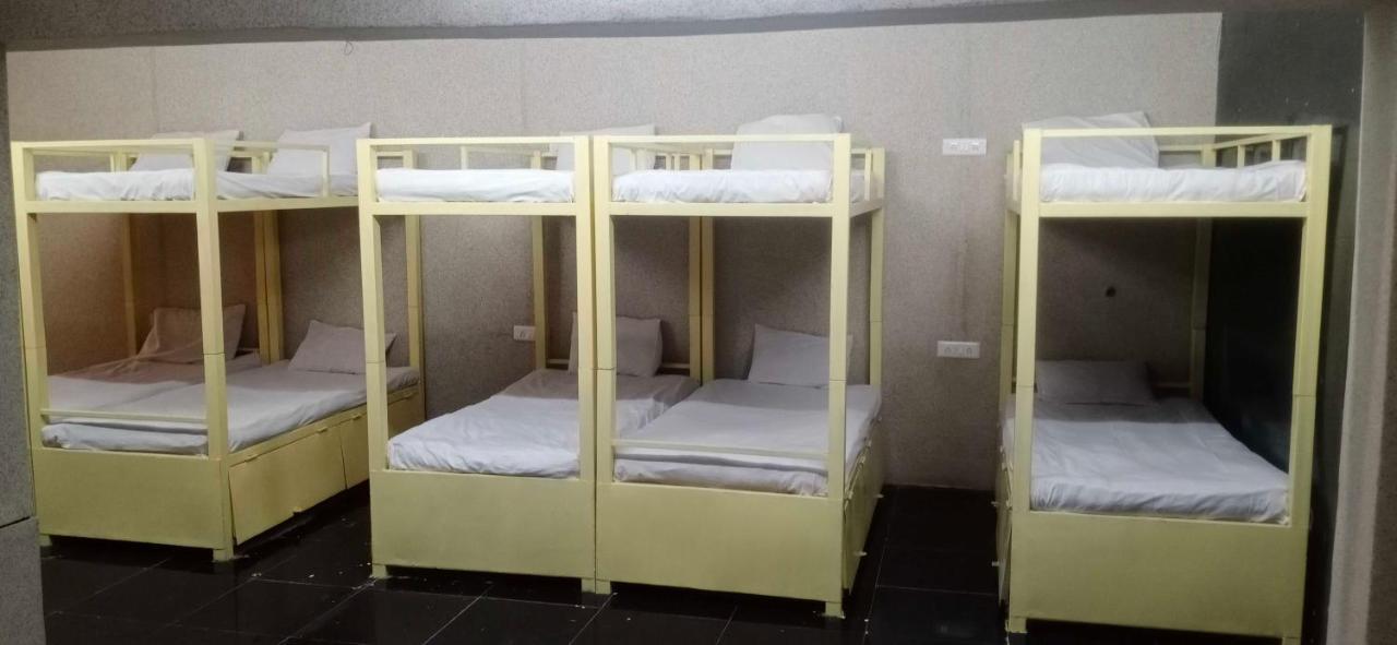 Hotel Mayura, Ankleshwar Eksteriør bilde