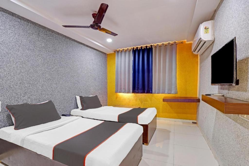 Hotel Mayura, Ankleshwar Eksteriør bilde
