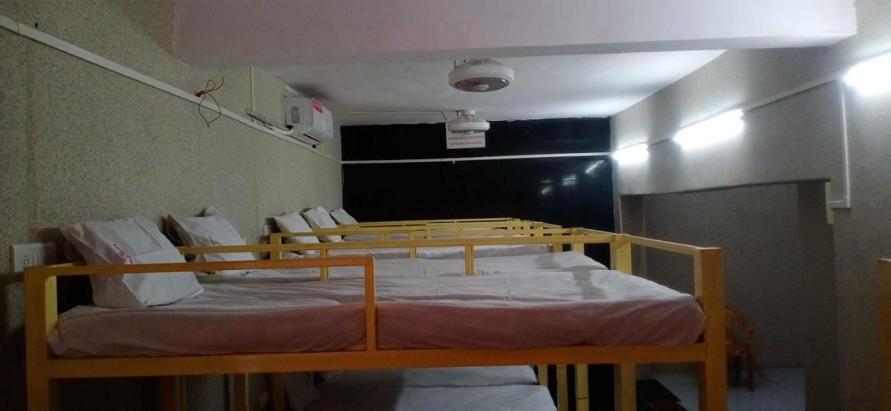 Hotel Mayura, Ankleshwar Eksteriør bilde